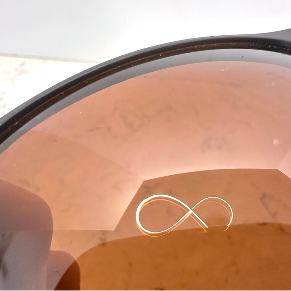 Native Sunglasses Full Rim Square Case Included - Picture 4 of 16